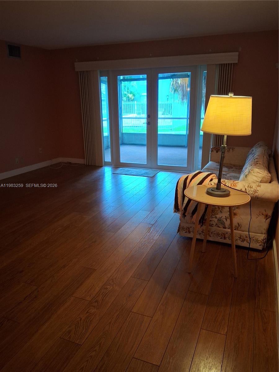 7556 Stirling Road 123 Property Photo 10