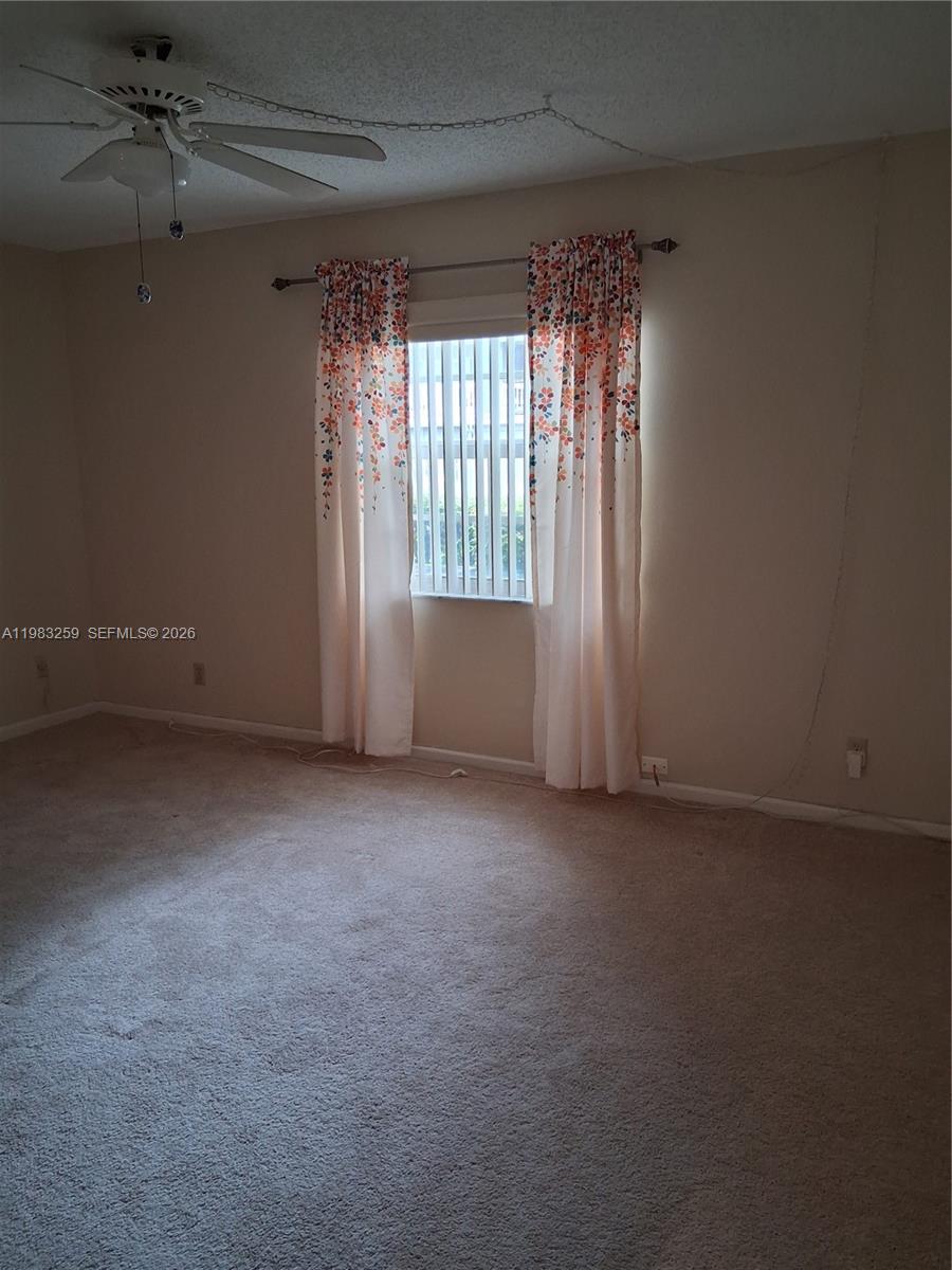 7556 Stirling Road 123 Property Photo 11
