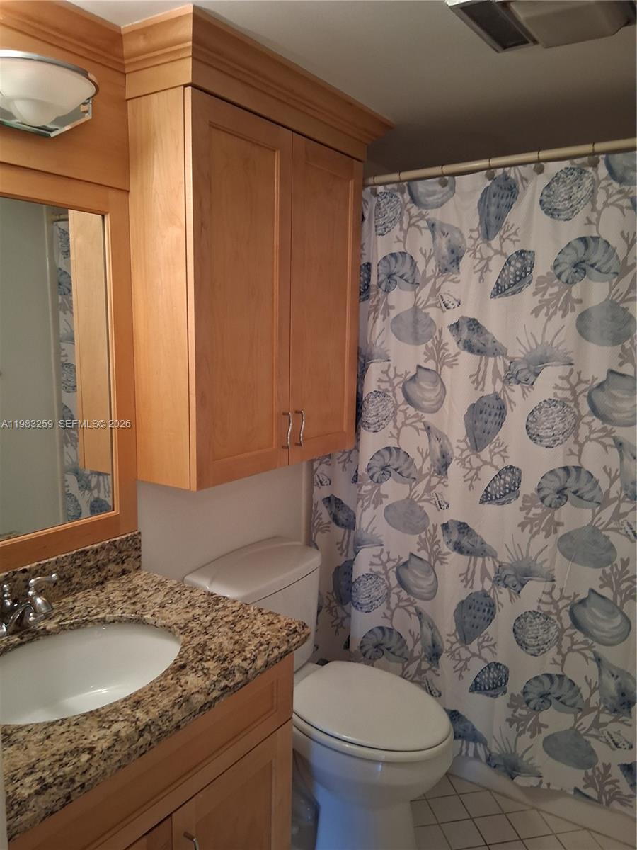 7556 Stirling Road 123 Property Photo 15