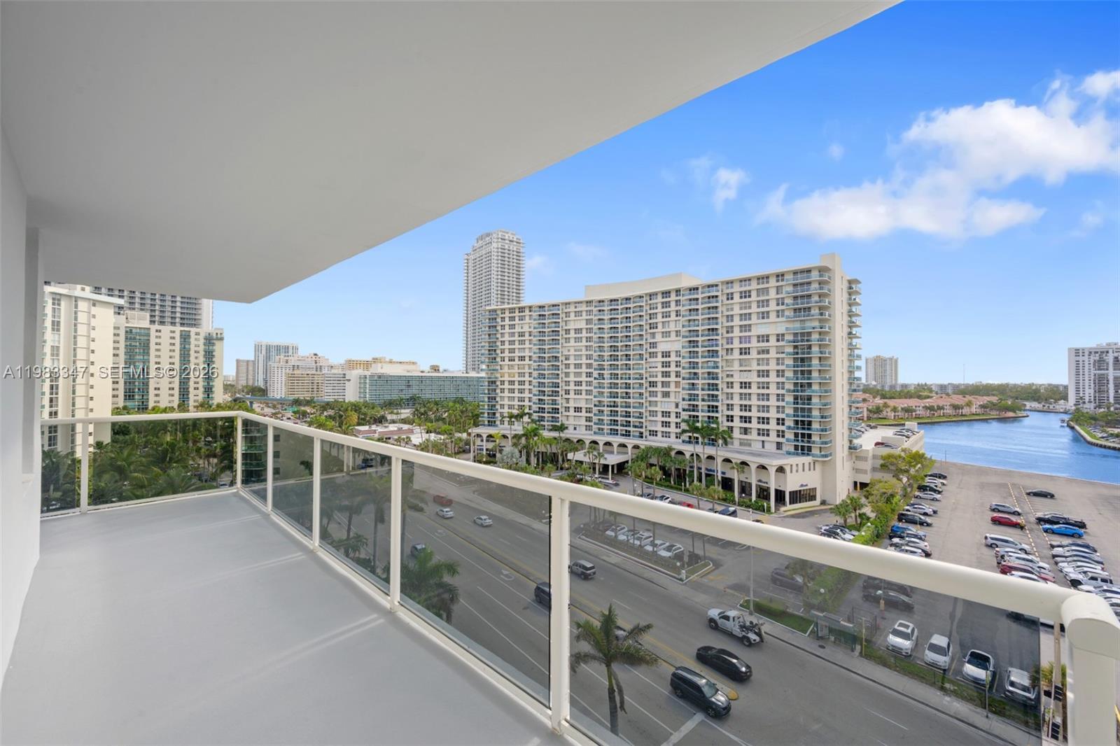 3725 S Ocean Drive 924 Property Photo 18