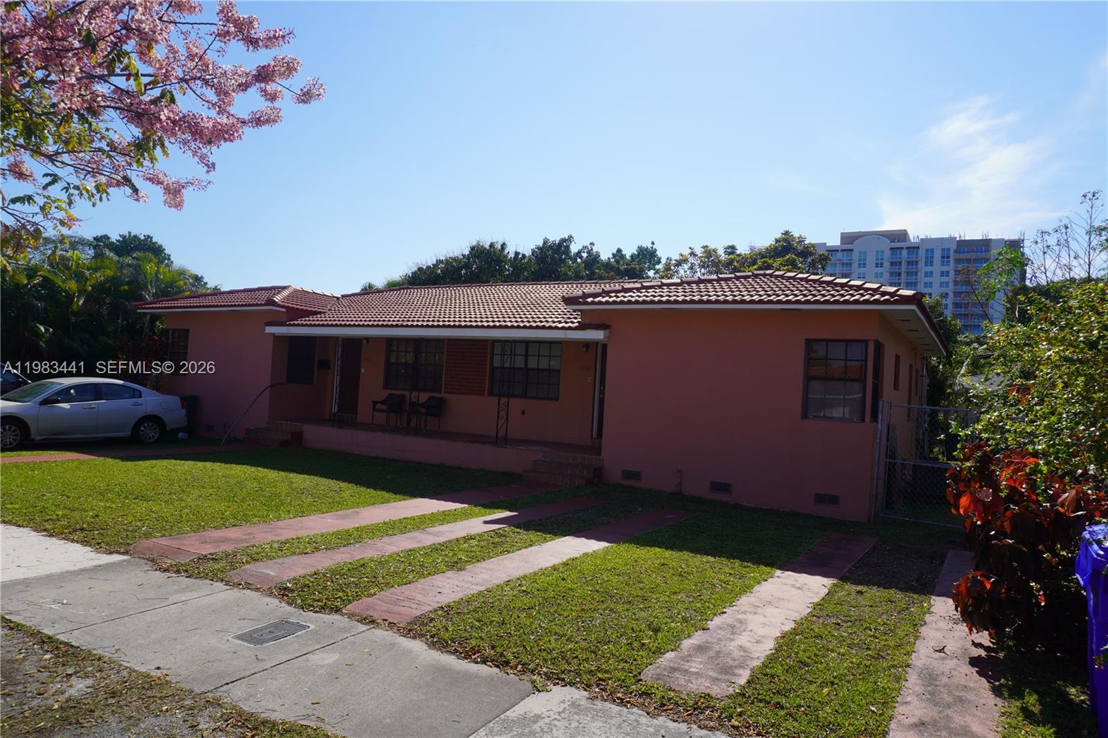 2660 Sw 36th Avenue Property Photo 2