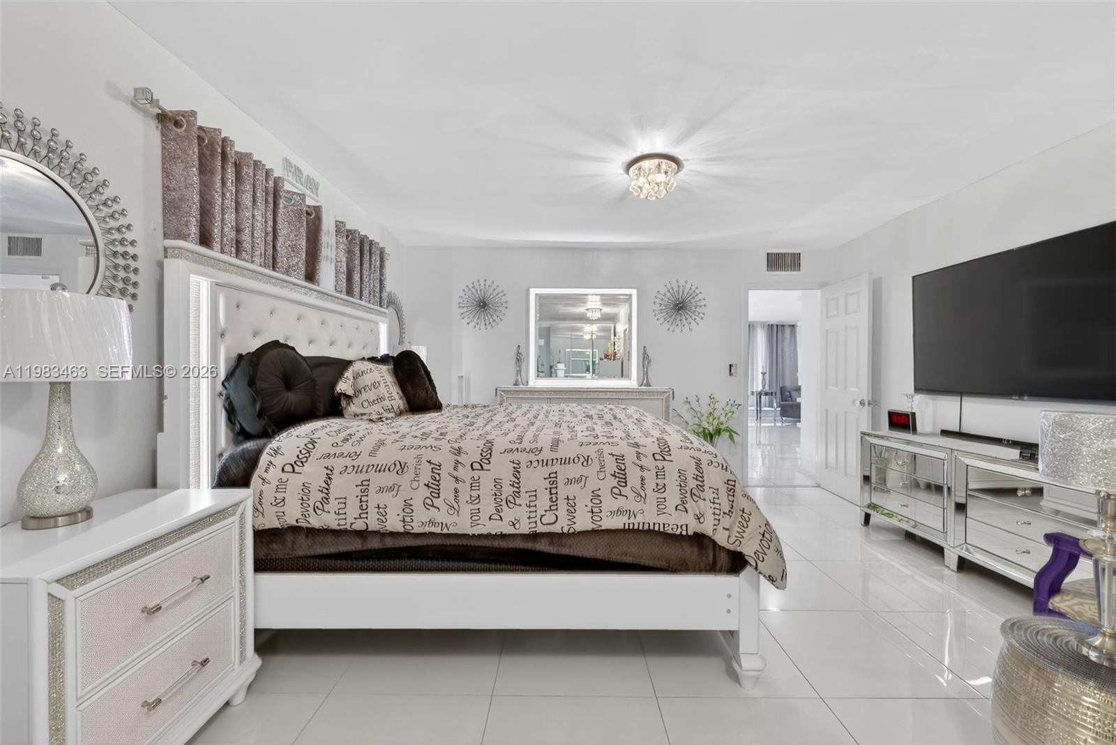7777 Fairway Boulevard Property Photo 12