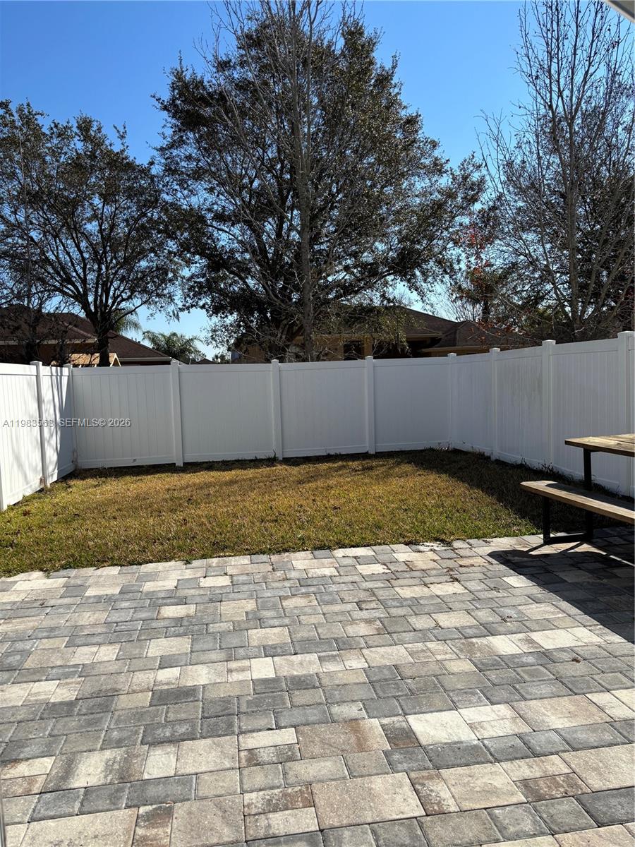 1001 La Mirada Property Photo 16
