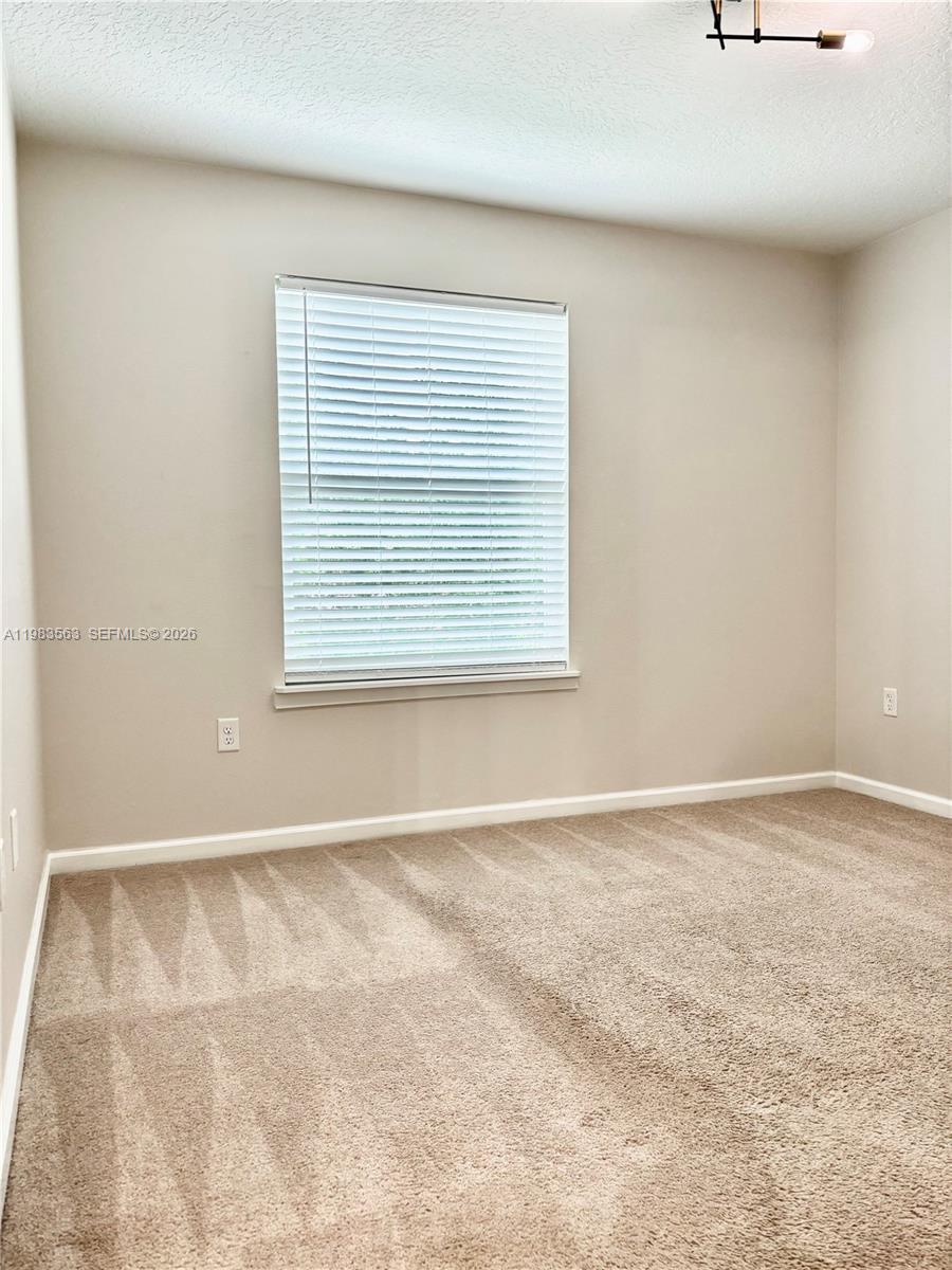 1001 La Mirada Property Photo 28