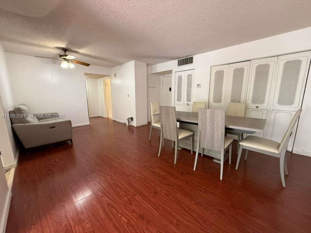16909 N Bay Road 211 Property Photo 1
