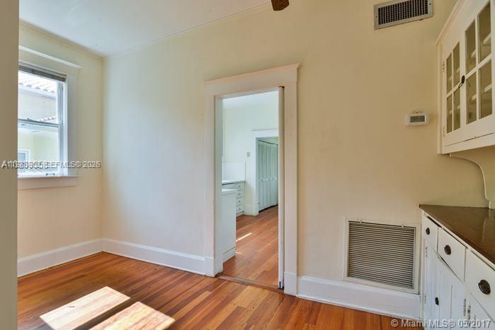 2000 S Miami Avenue Property Photo 7