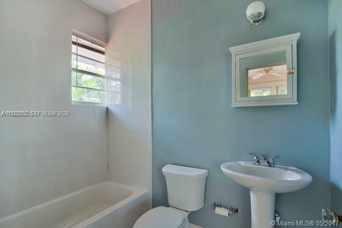 2000 S Miami Avenue Property Photo 15