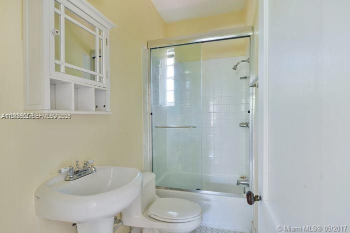 2000 S Miami Avenue Property Photo 17
