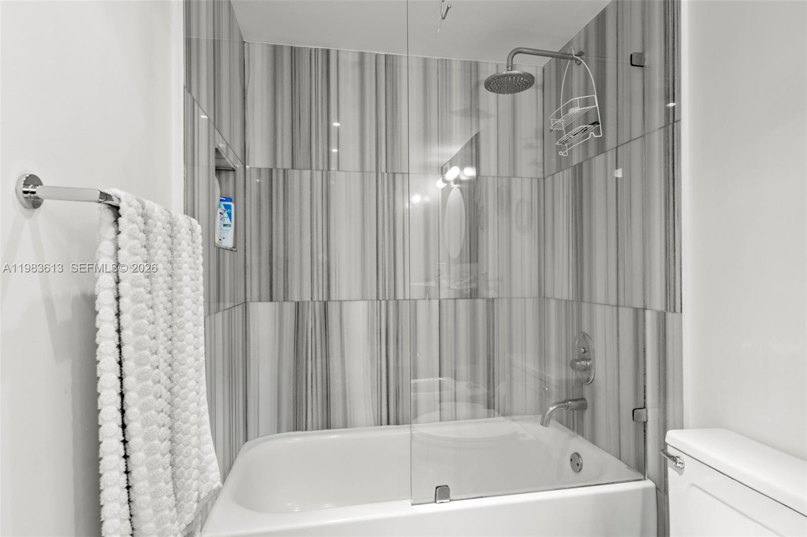 2500 Parkview Drive 2319 Property Photo 22