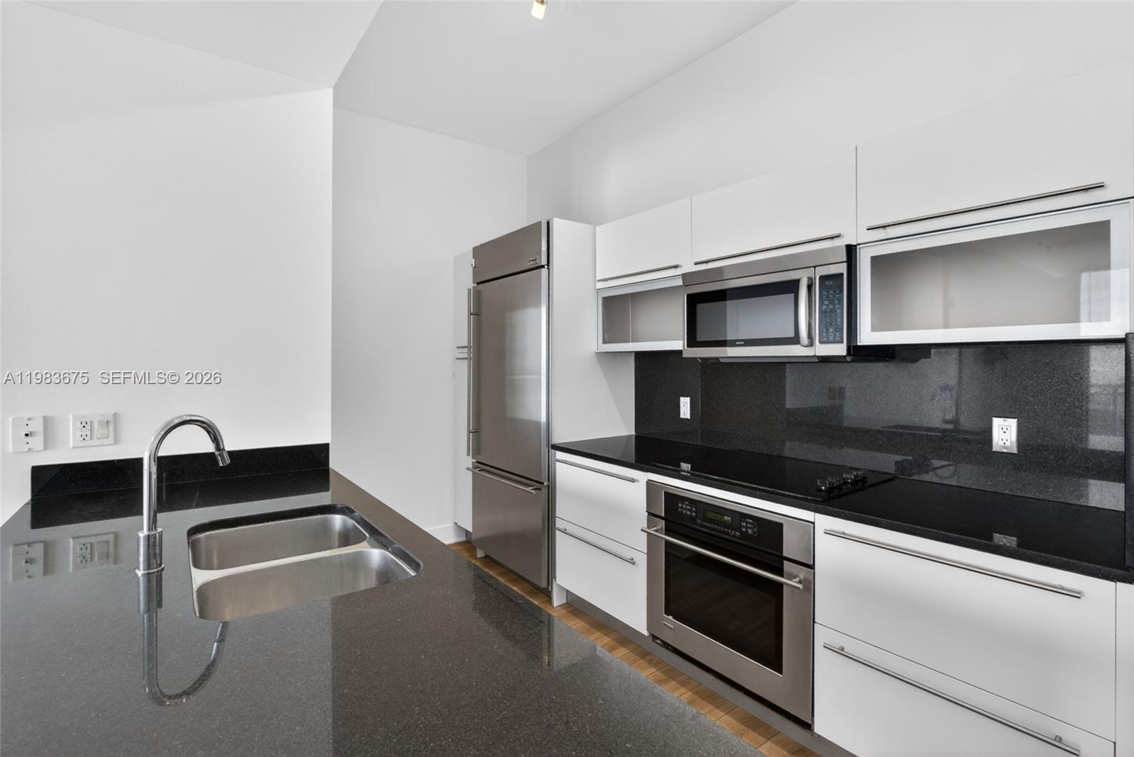 950 Brickell Bay Drive 4100 Property Photo 6