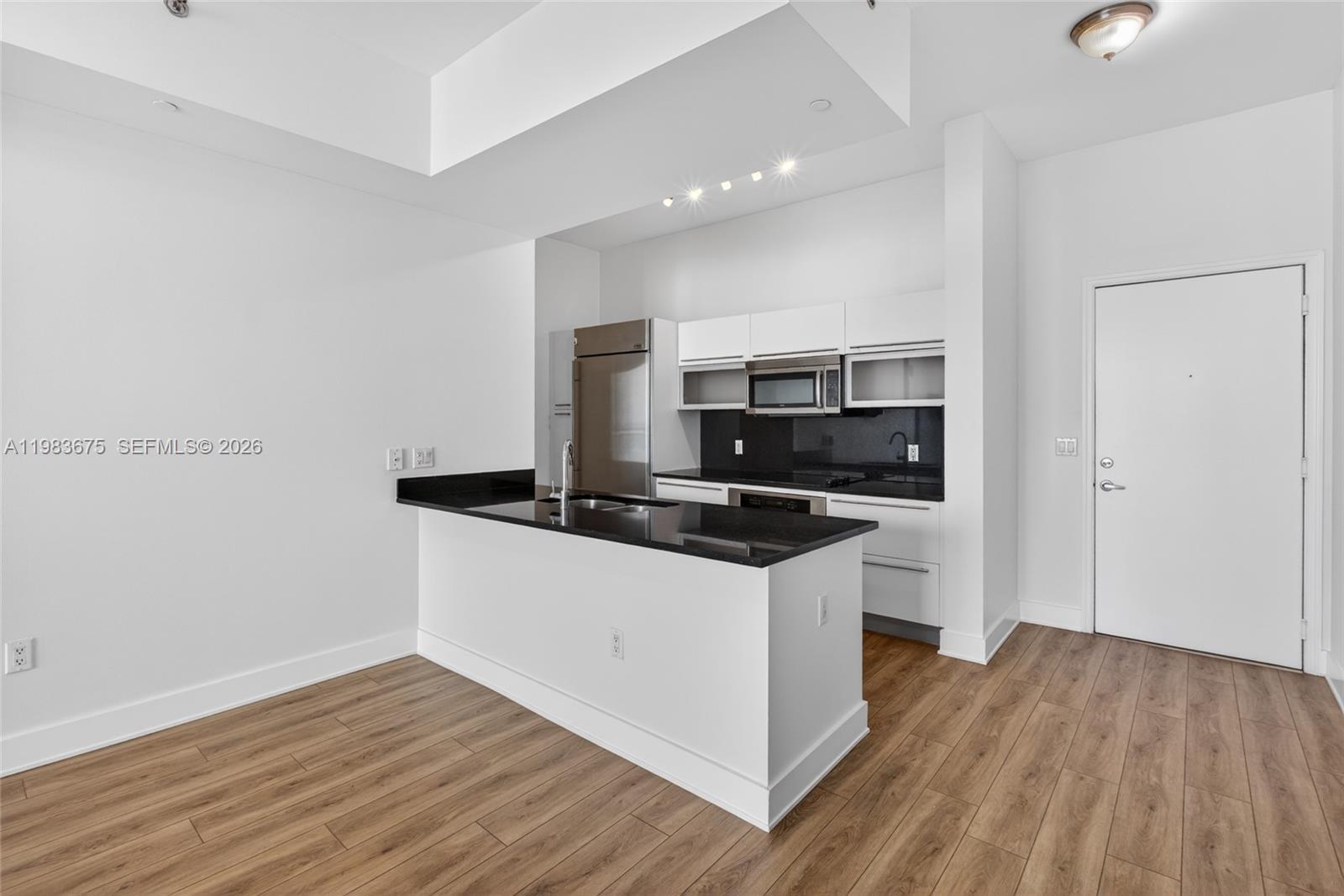950 Brickell Bay Drive 4100 Property Photo 7