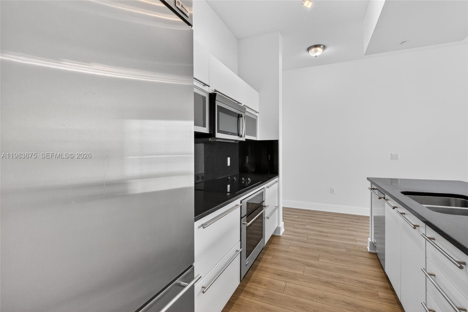 950 Brickell Bay Drive 4100 Property Photo 8