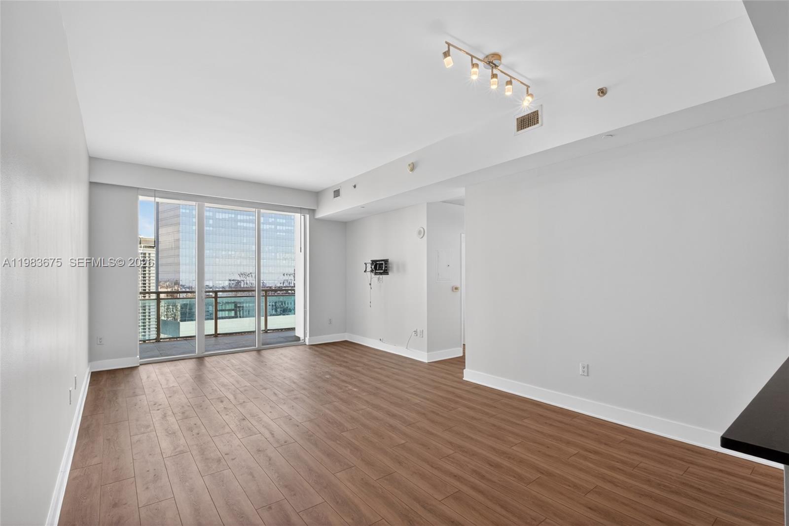 950 Brickell Bay Drive 4100 Property Photo 19