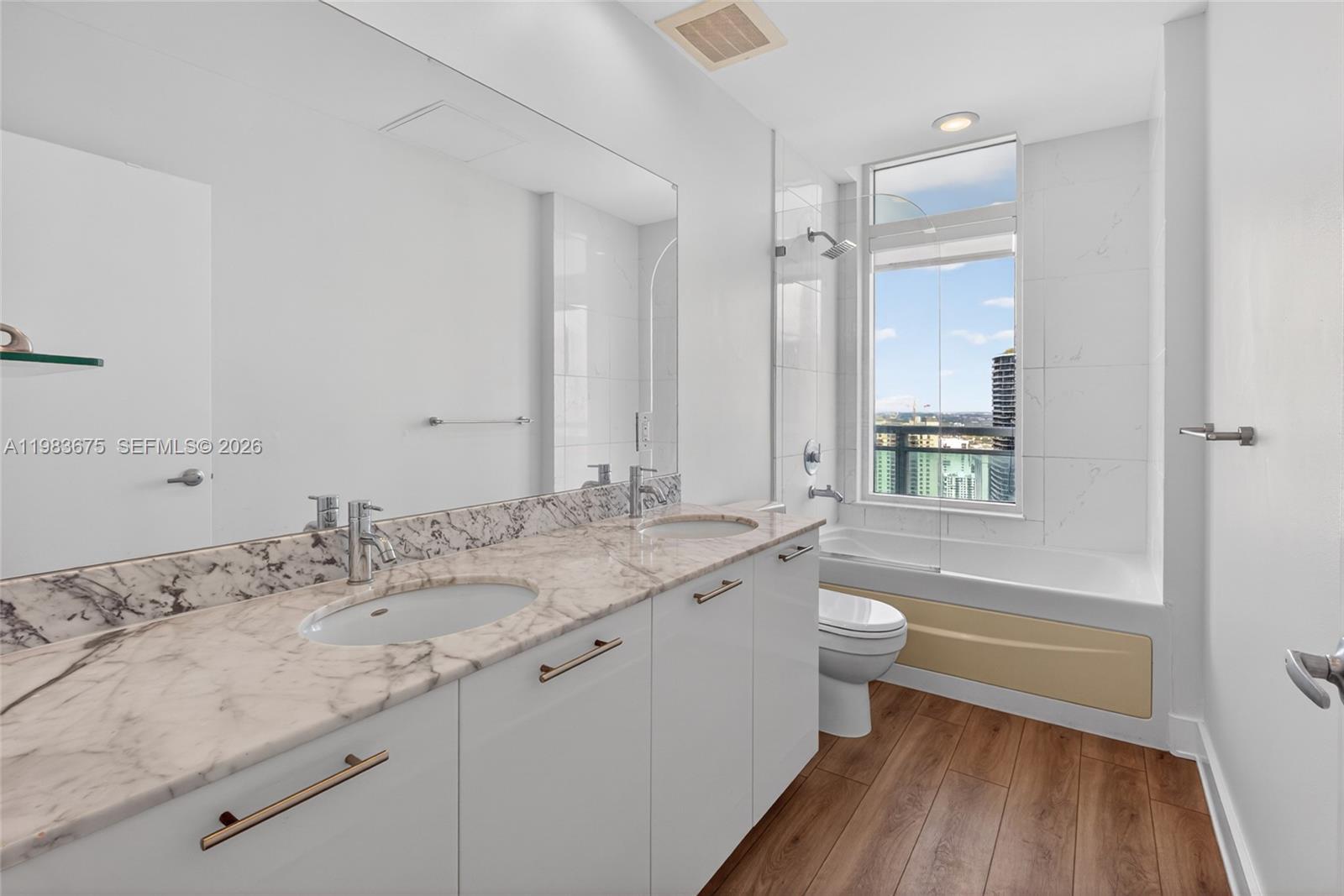 950 Brickell Bay Drive 4100 Property Photo 29