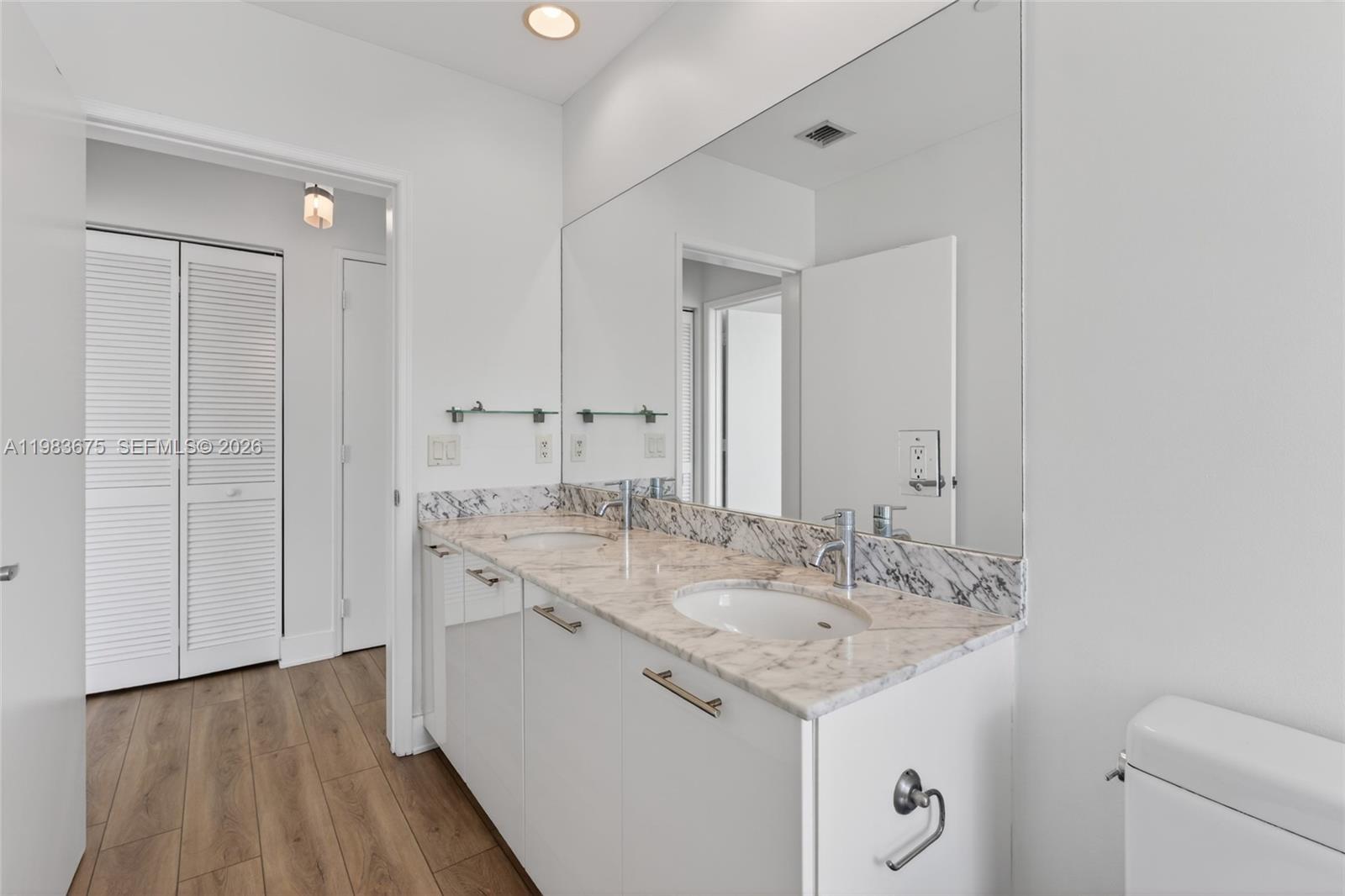 950 Brickell Bay Drive 4100 Property Photo 30