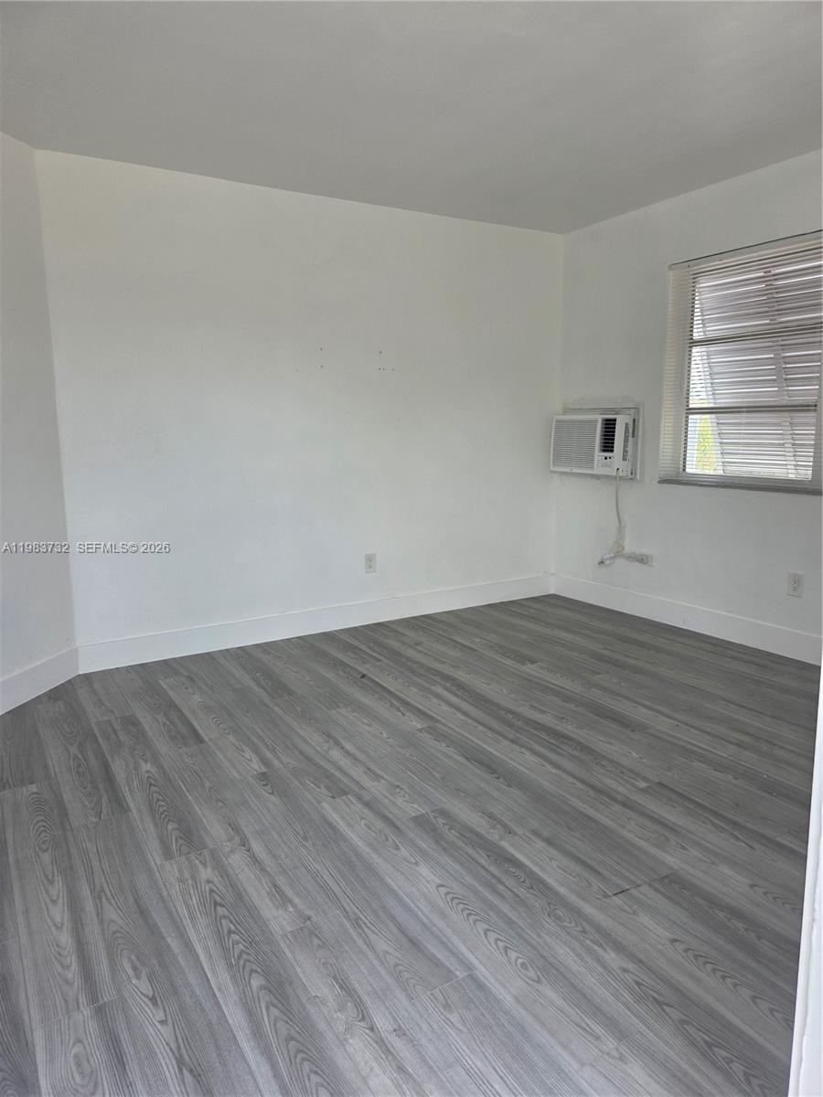 71 Esplanade Drive D Property Photo 8