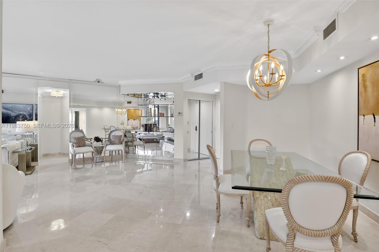 2800 Island Boulevard 301 Property Photo 8