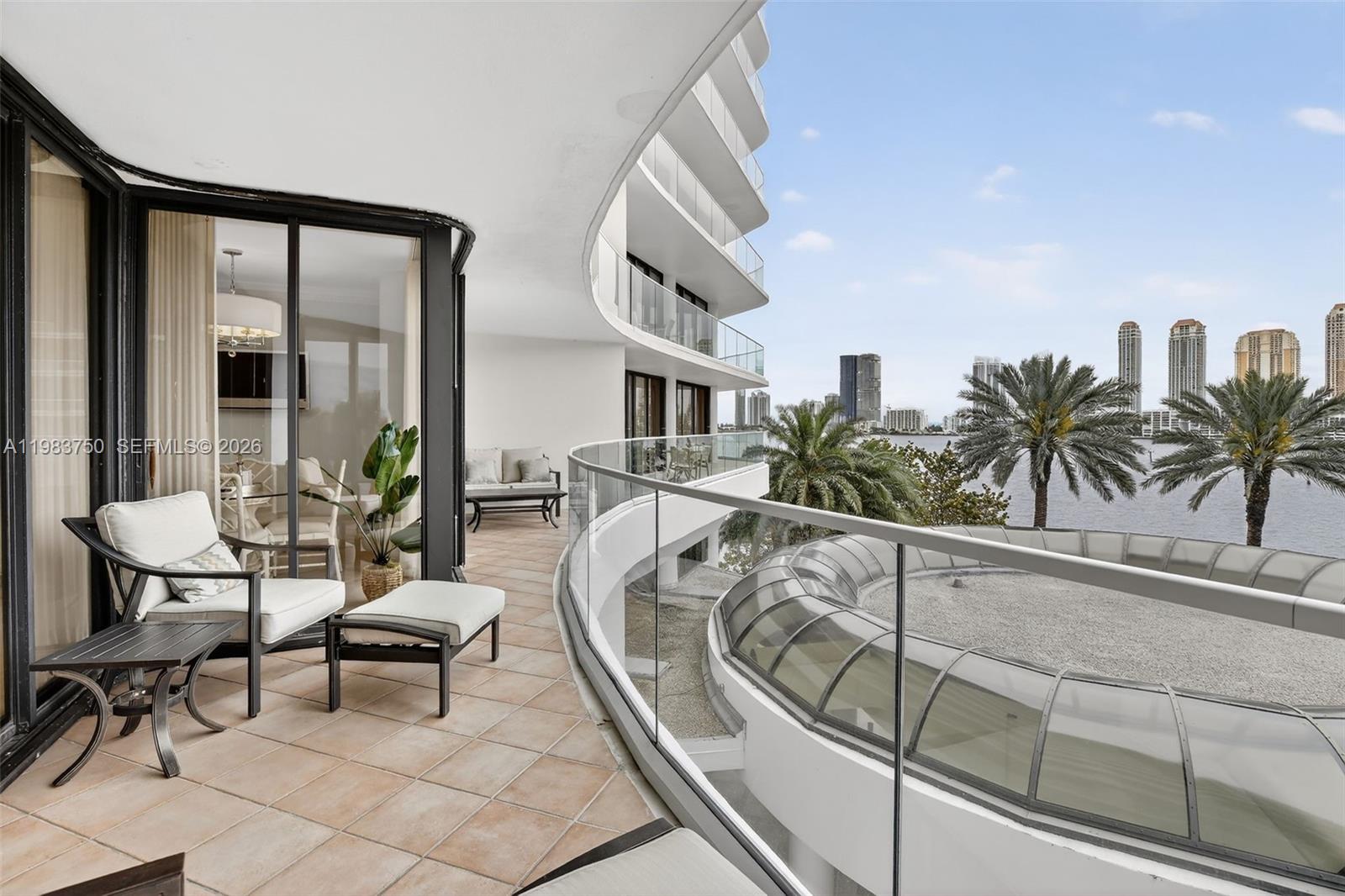 2800 Island Boulevard 301 Property Photo 15