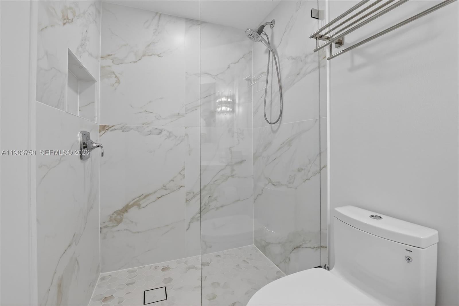 2800 Island Boulevard 301 Property Photo 36