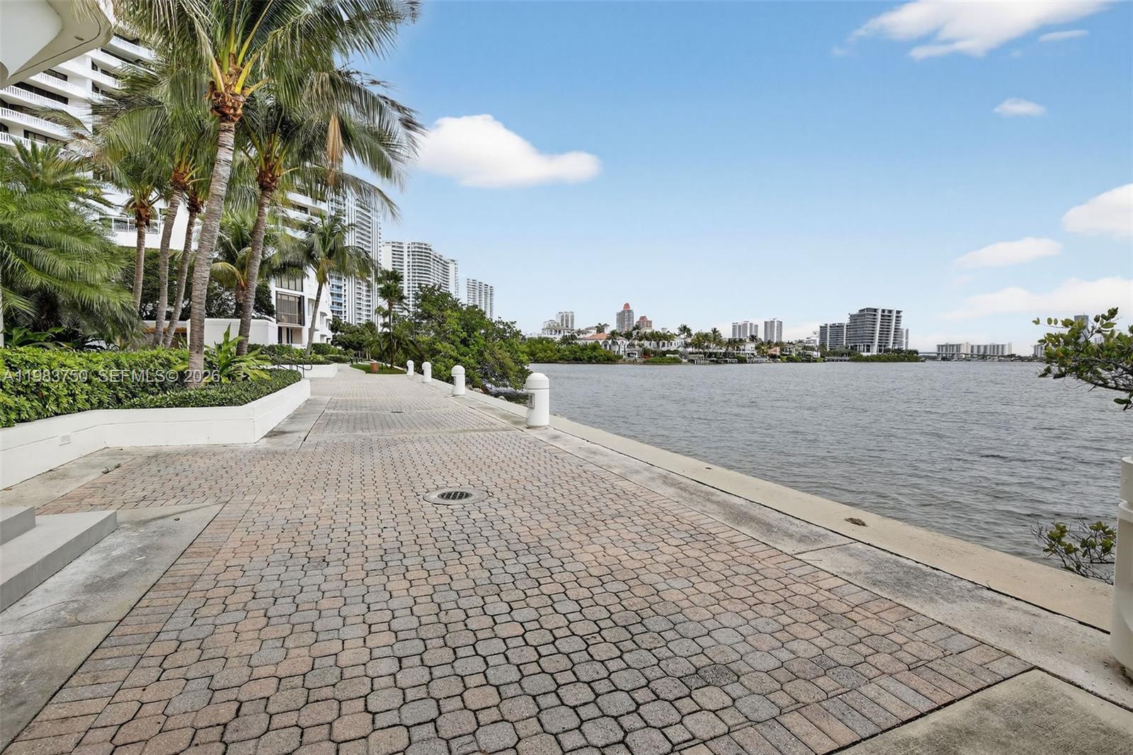 2800 Island Boulevard 301 Property Photo 37