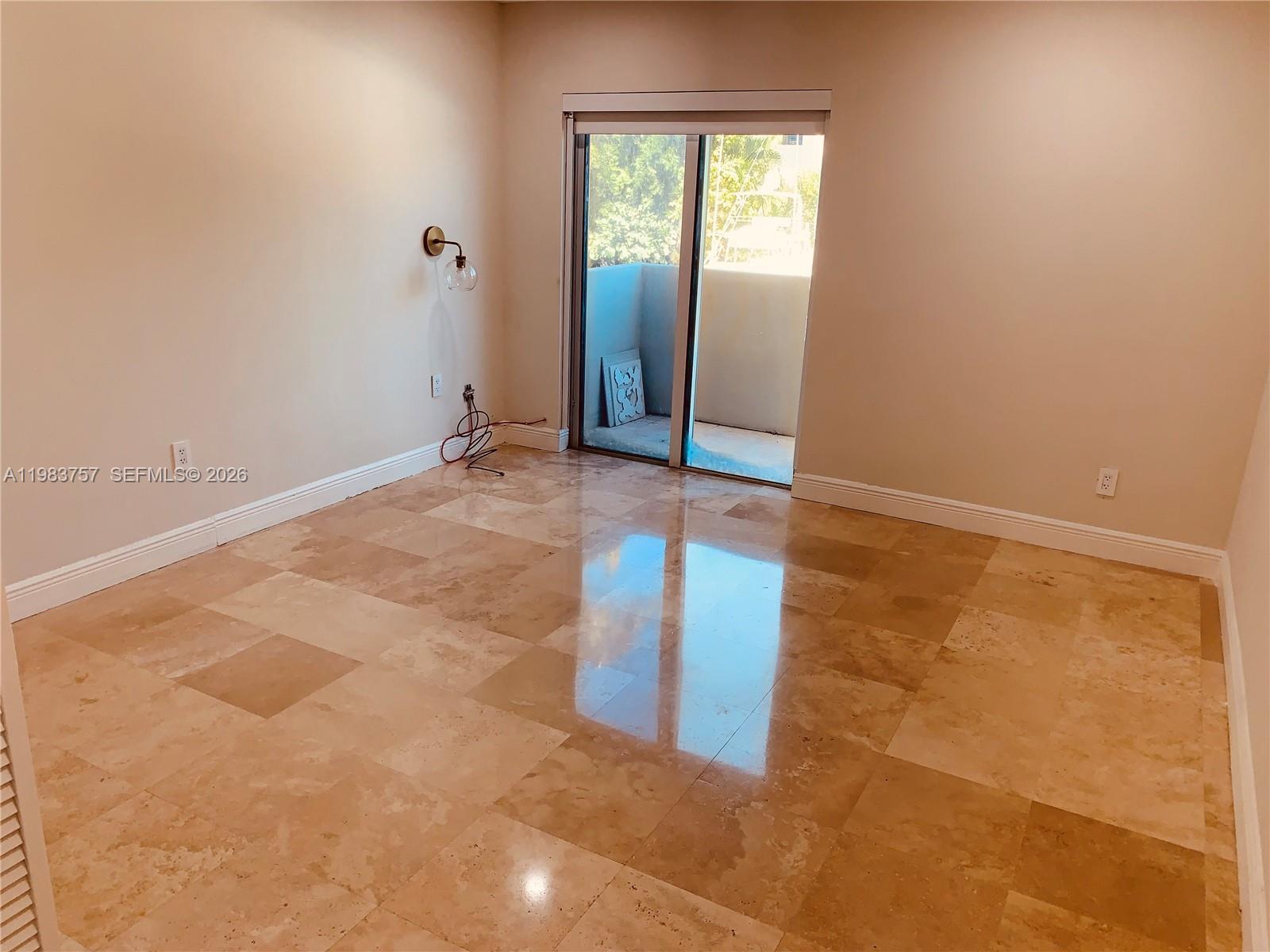 6815 Edgewater Drive 105 Property Photo 14
