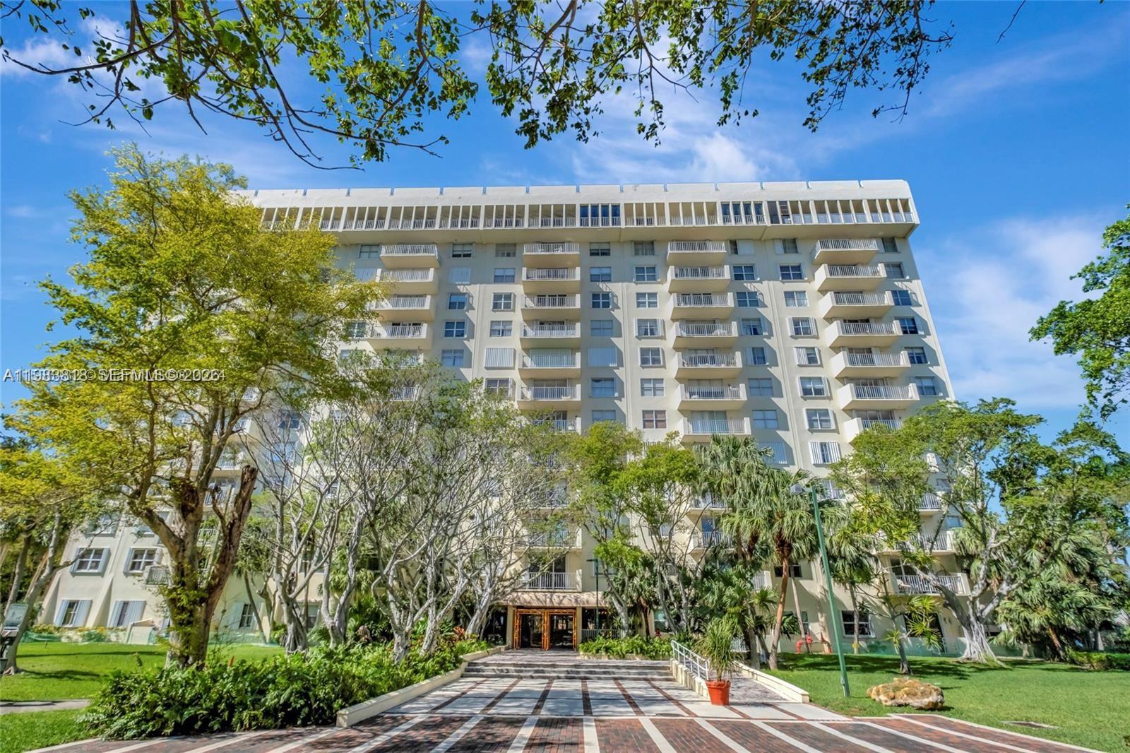 11111 Biscayne Boulevard 8f Property Photo 4