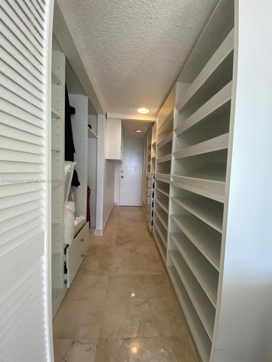 11111 Biscayne Boulevard 8f Property Photo 13