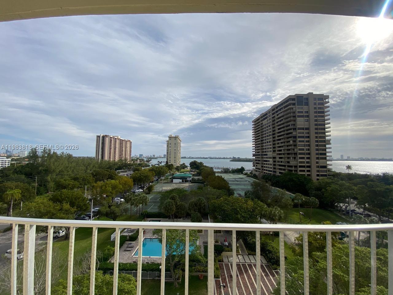 11111 Biscayne Boulevard 8f Property Photo 18