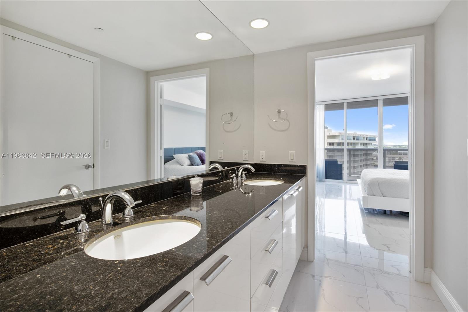 1800 S Ocean Drive 909 Property Photo 10