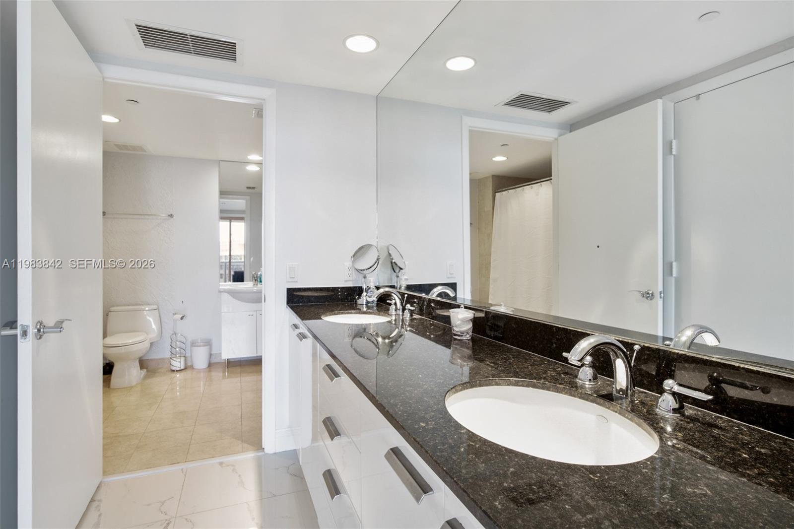 1800 S Ocean Drive 909 Property Photo 11
