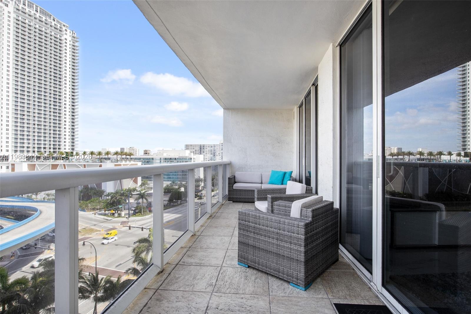 1800 S Ocean Drive 909 Property Photo 16