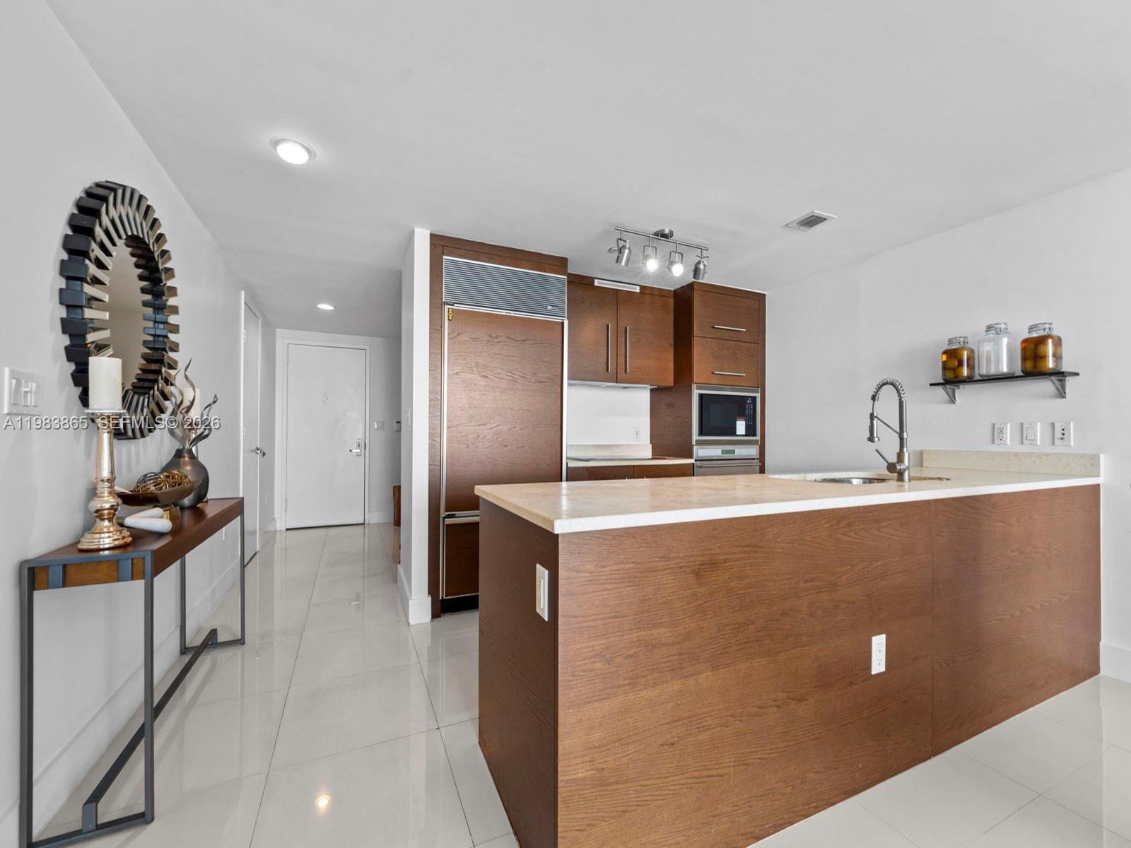 A11983865 Property Photo 11