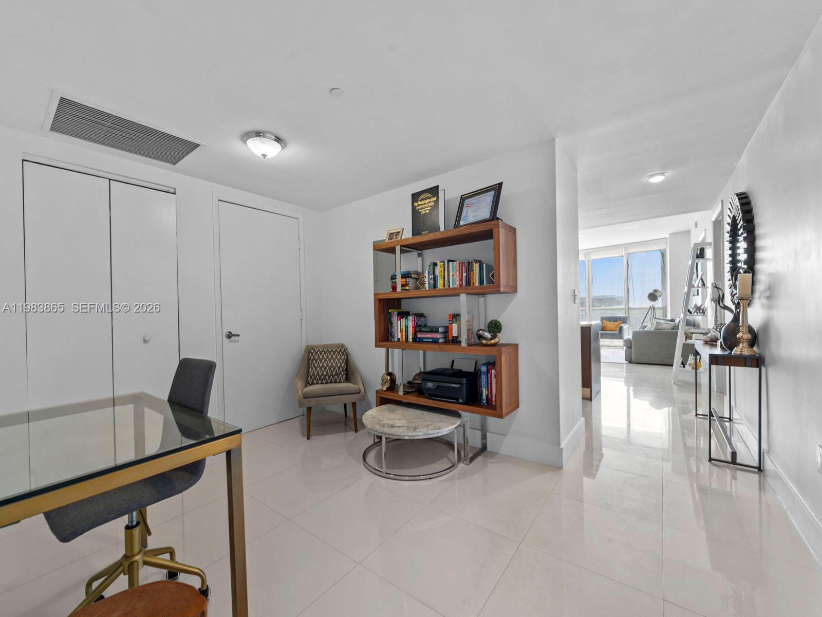 A11983865 Property Photo 23