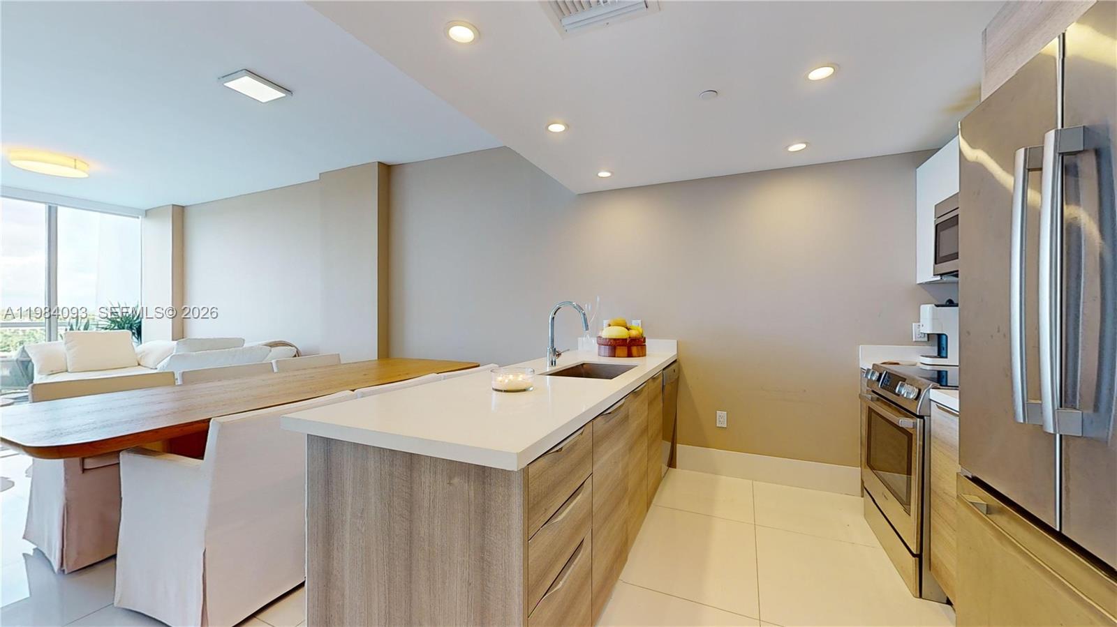 9940 W Bay Harbor Drive 5e-n Property Photo 7
