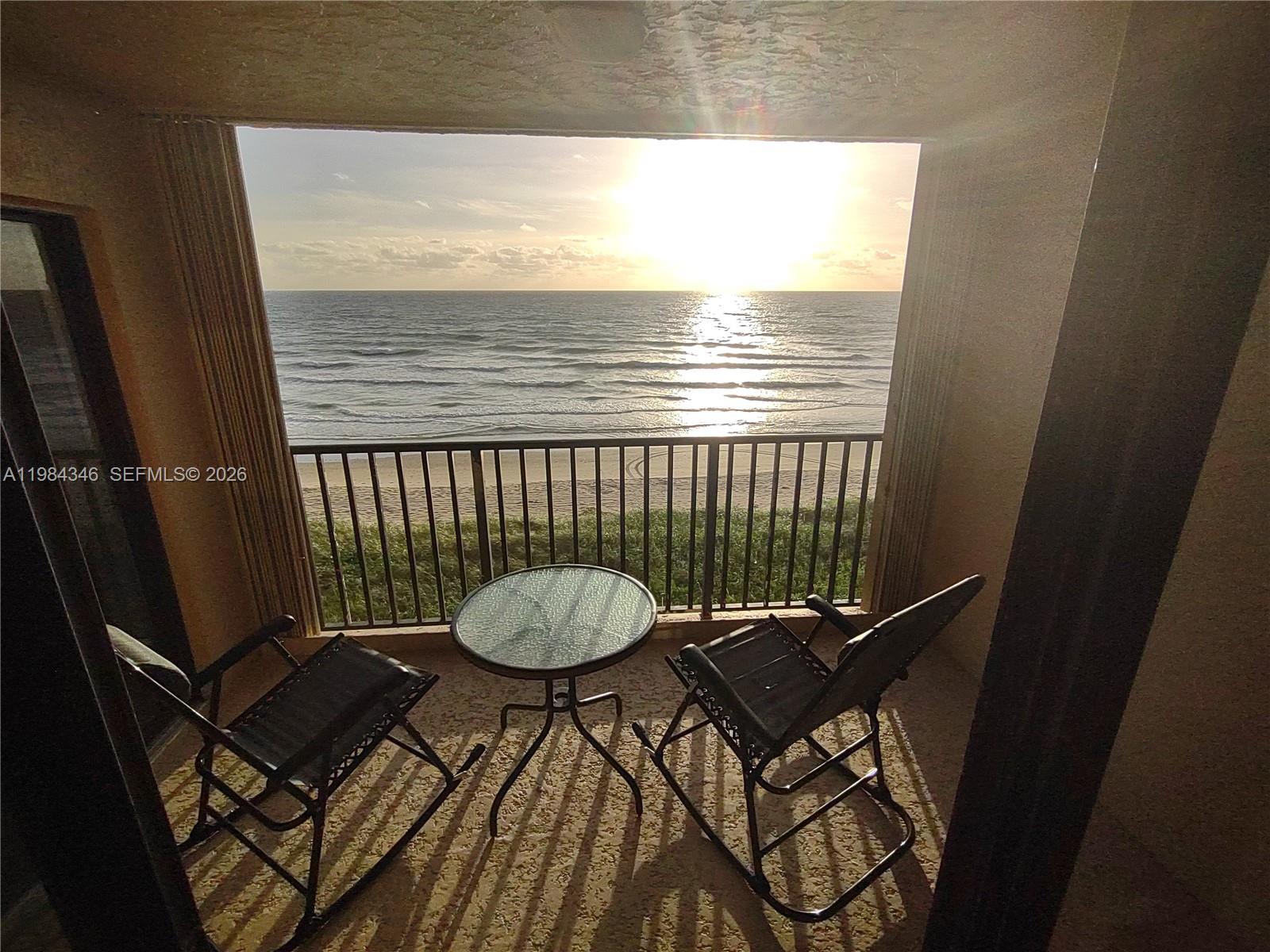 10200 S Ocean Drive 504 Property Photo 2