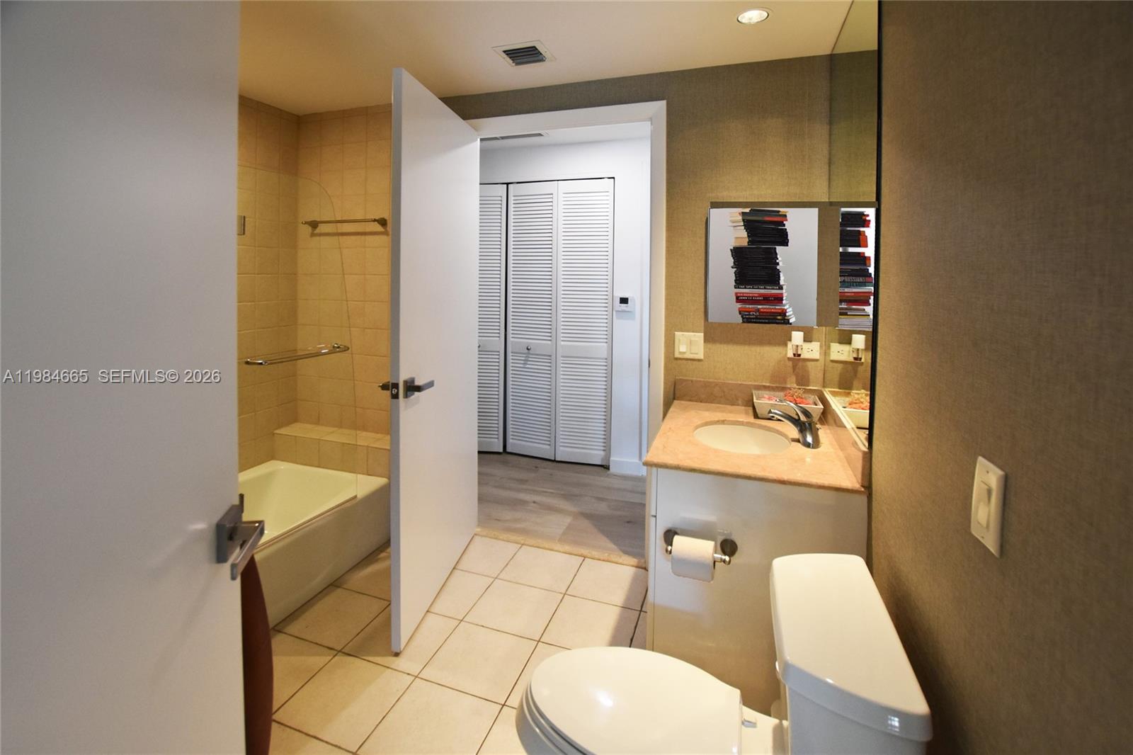 801 Brickell Key Boulevard 1209 Property Photo 25
