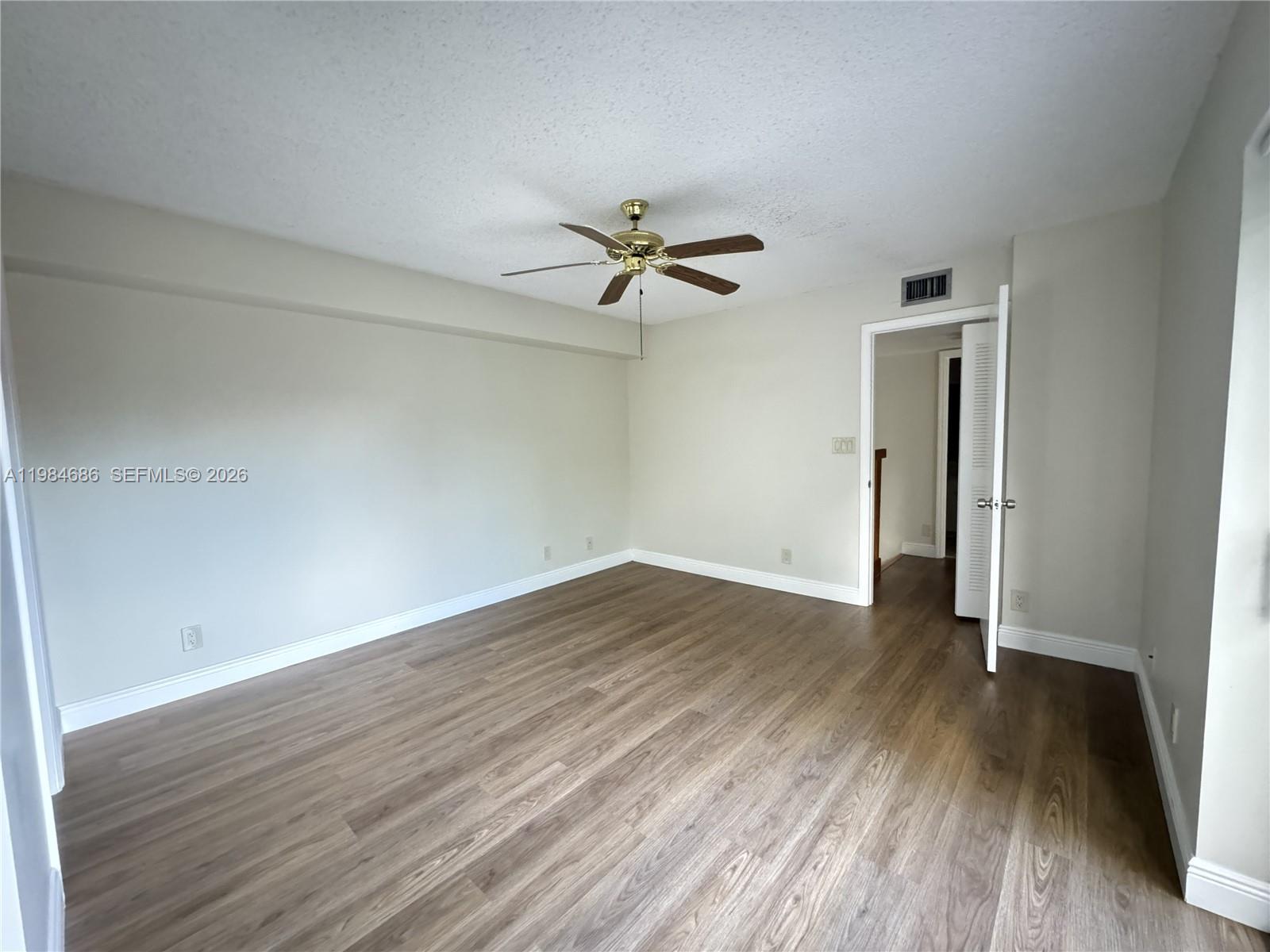 716 Nw 98th Way Property Photo 7