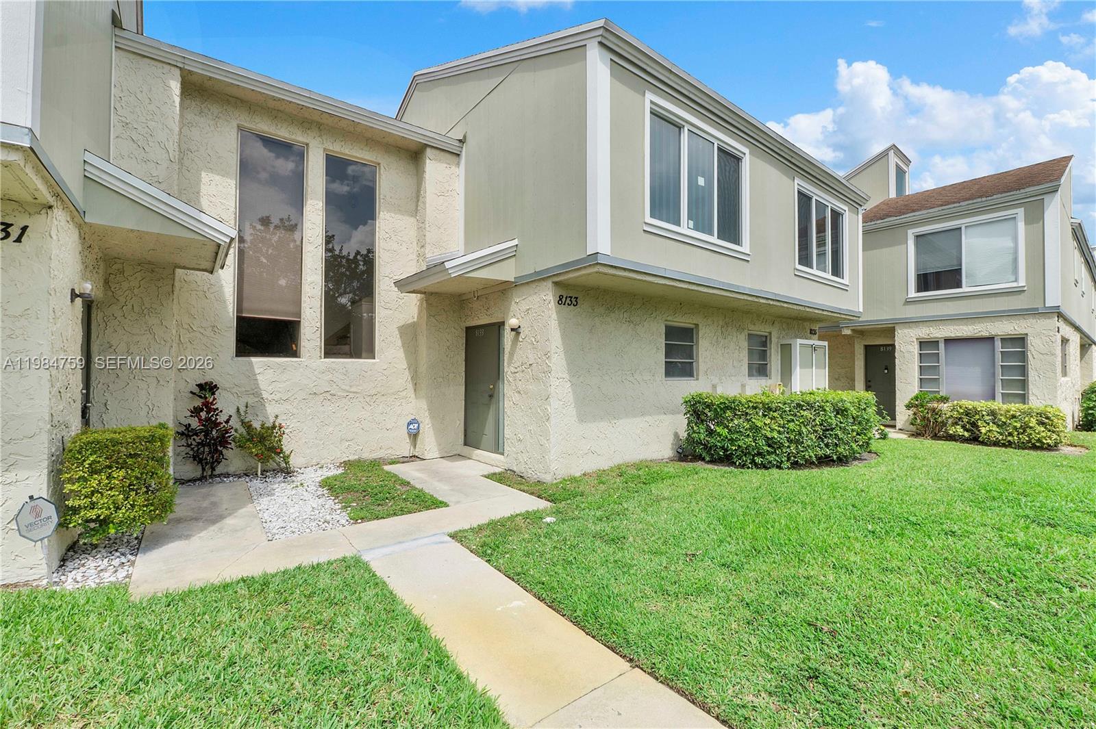 8133 Lagos De Campo Boulevard J-1