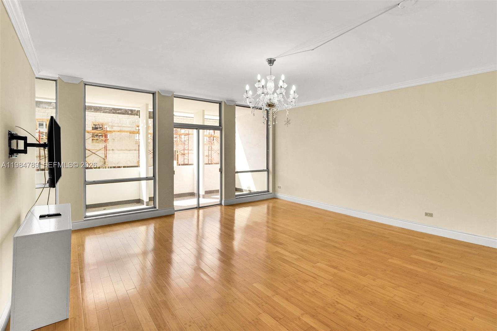 A11984789 Property Photo 6