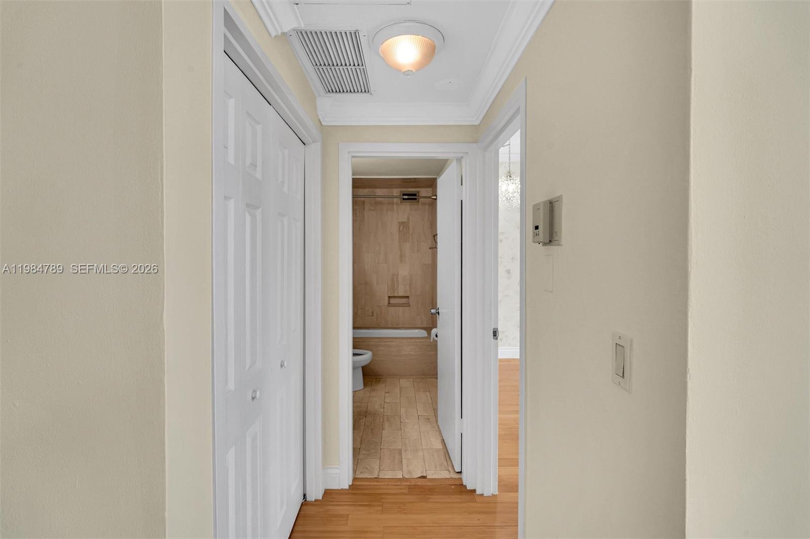 A11984789 Property Photo 11