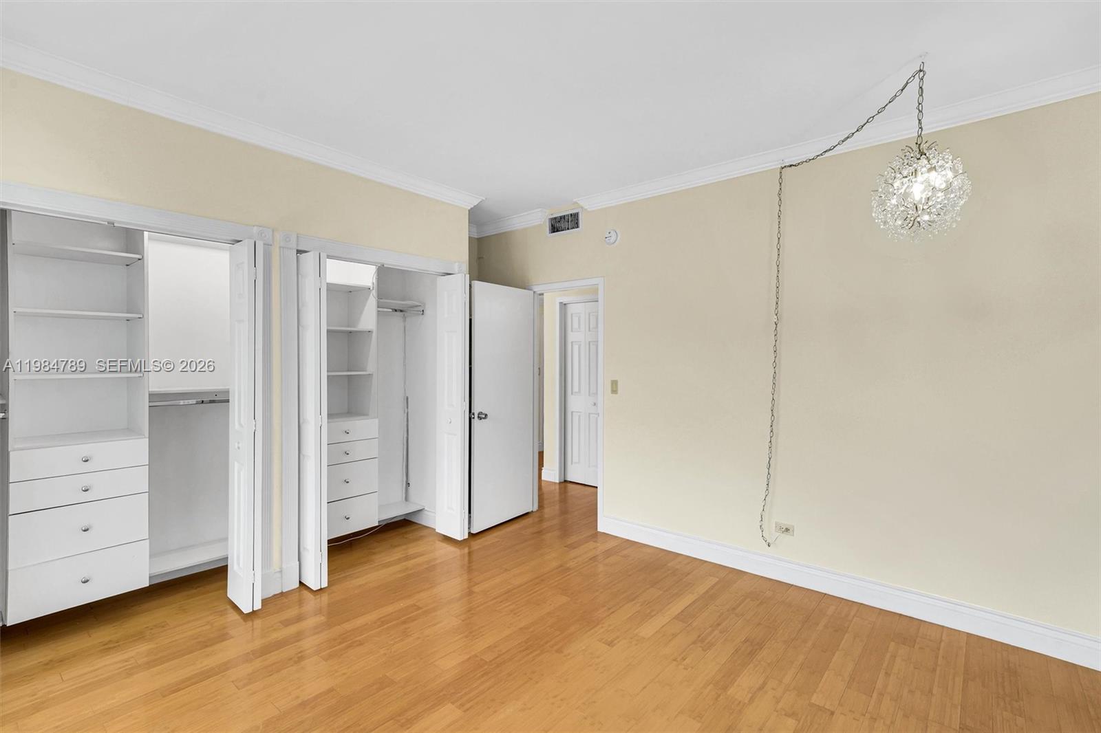 A11984789 Property Photo 16