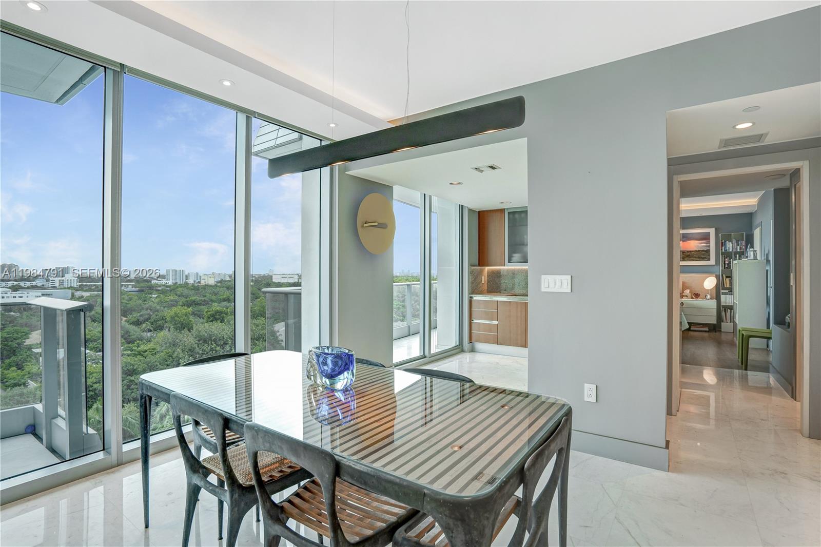 2627 S Bayshore Drive 1408 Property Photo 8