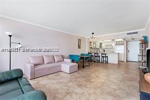 A11984811 Property Photo 8