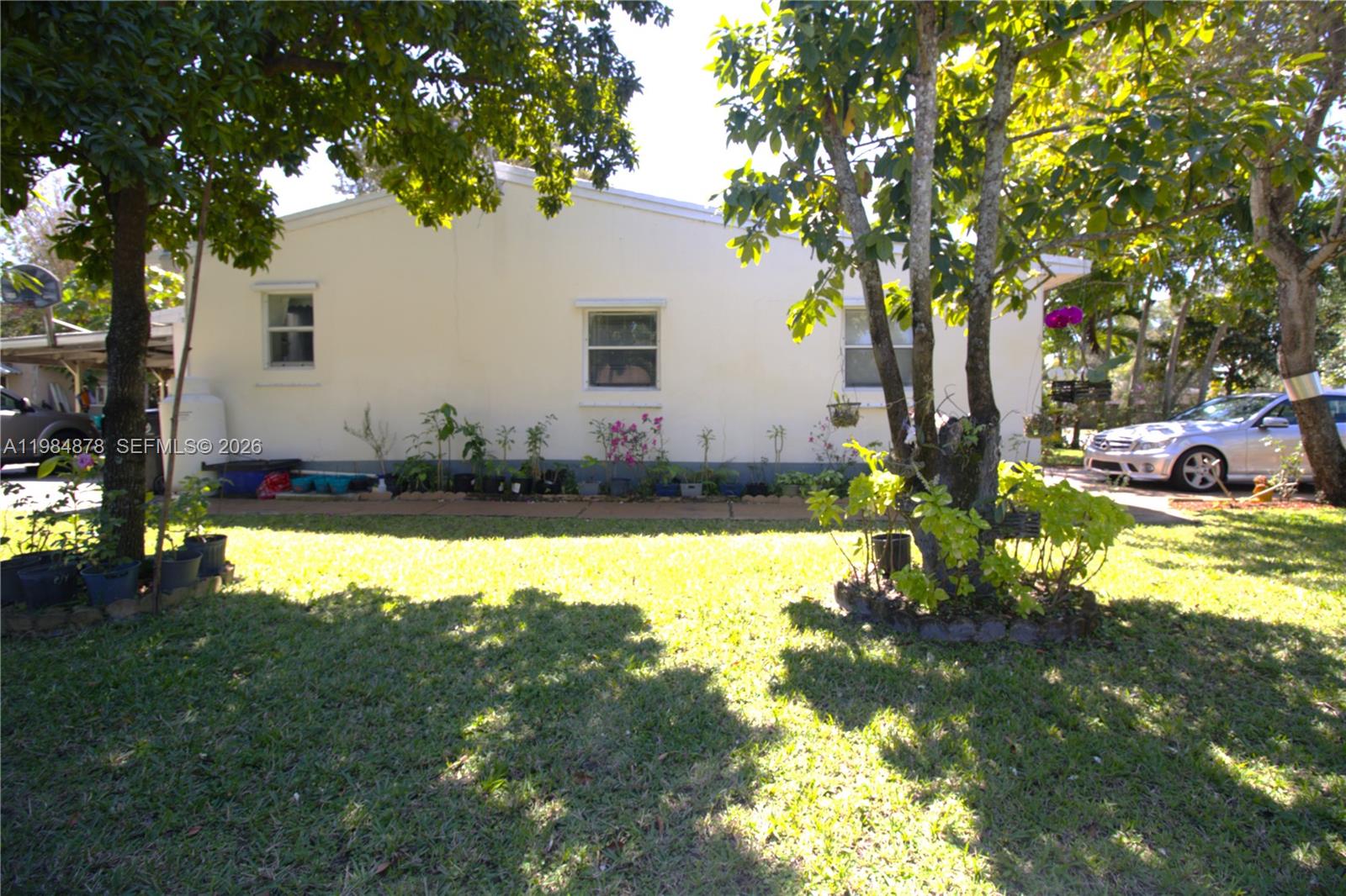 1142 Nw 2nd Avenue Property Photo 6