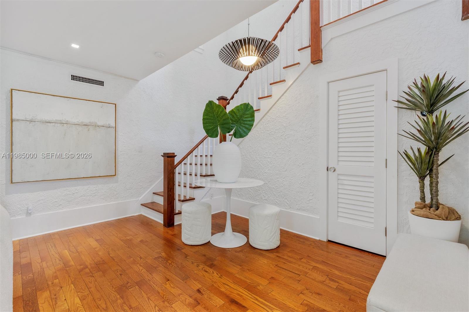 1147 Sorolla Avenue Property Photo 3
