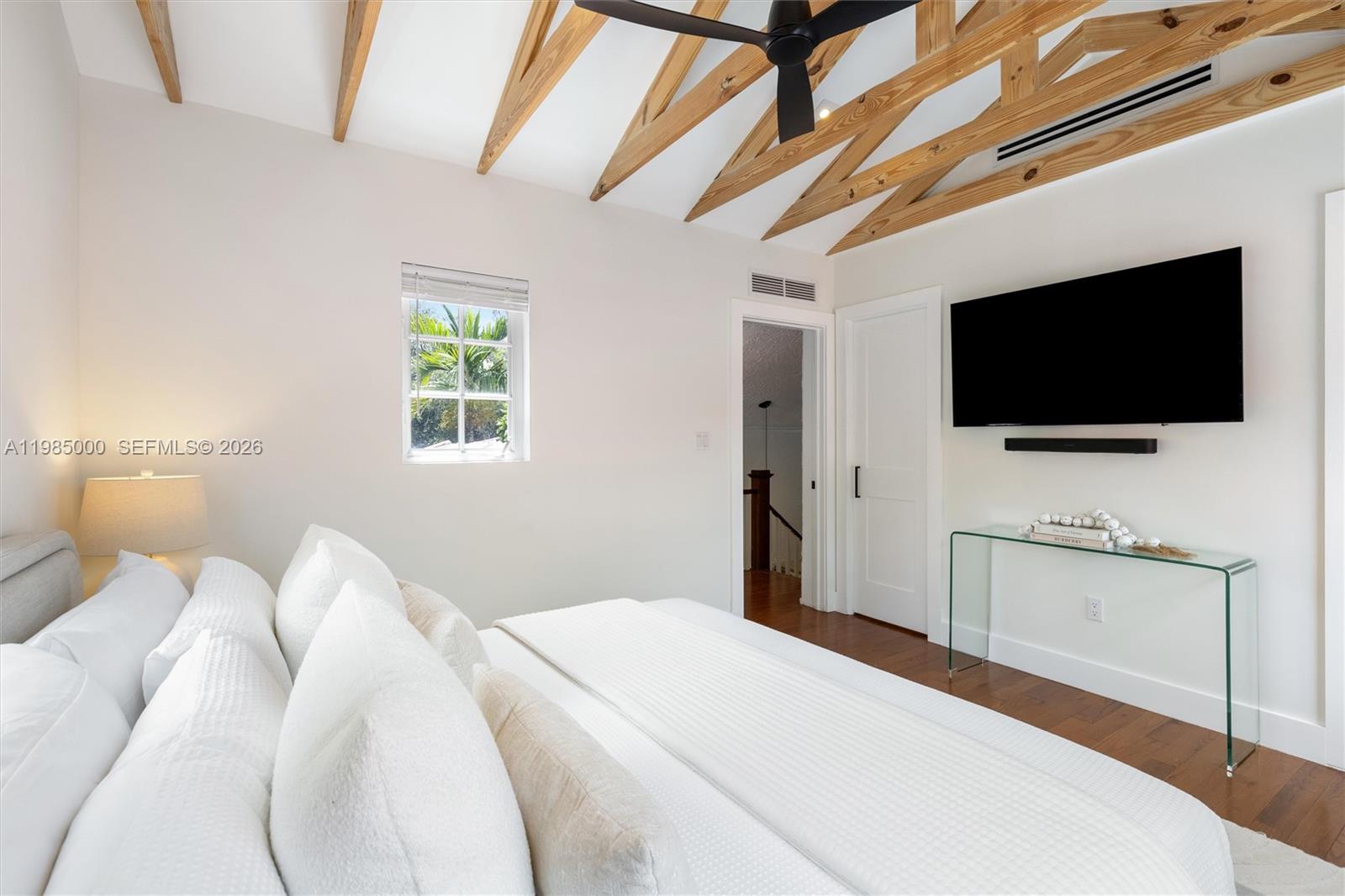 1147 Sorolla Avenue Property Photo 15
