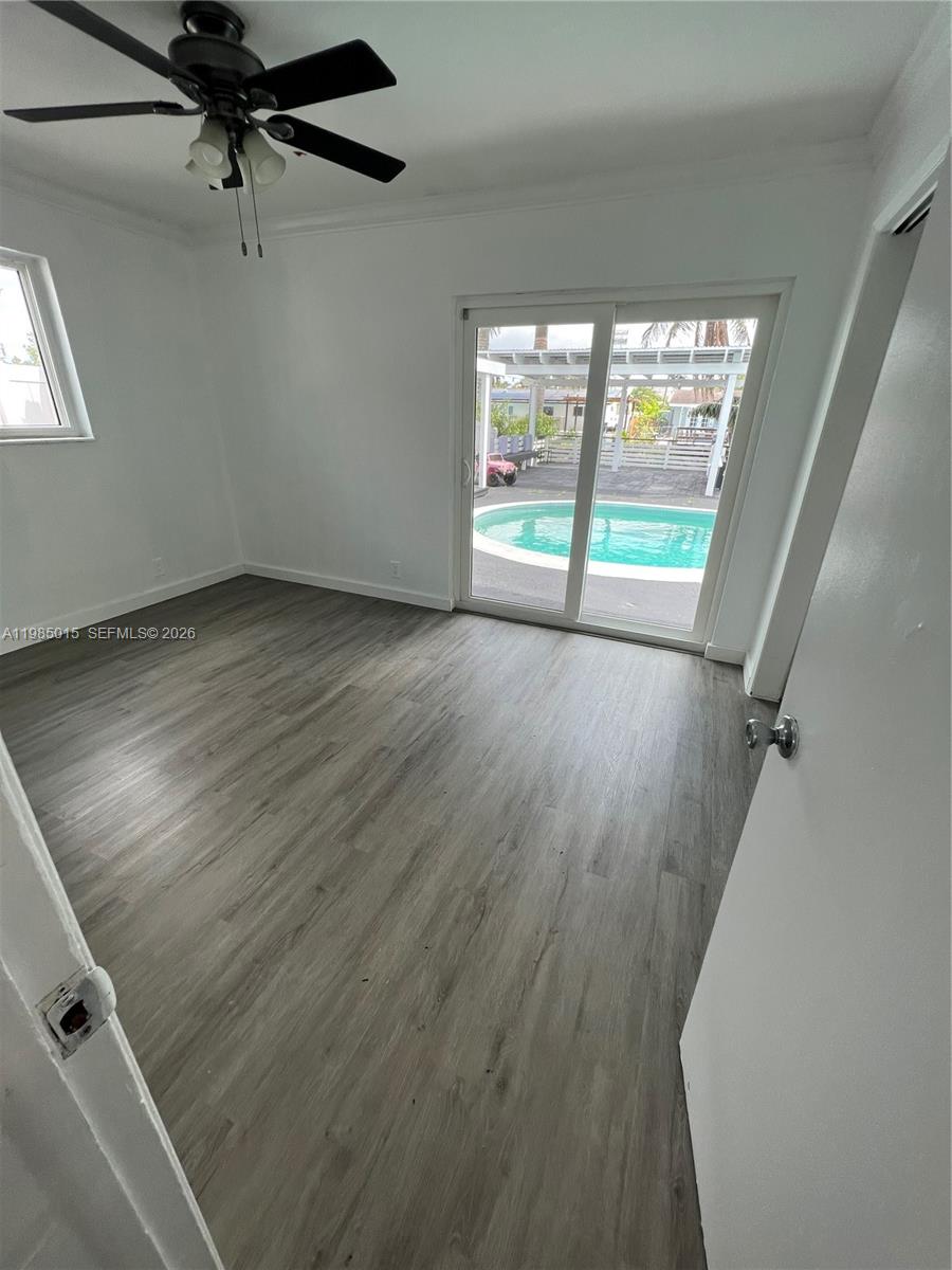 5730 Sw 55th Street Property Photo 8