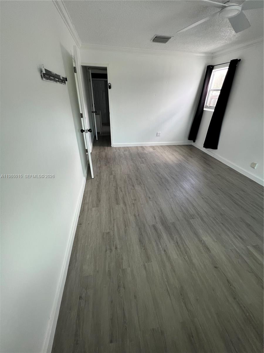 5730 Sw 55th Street Property Photo 12
