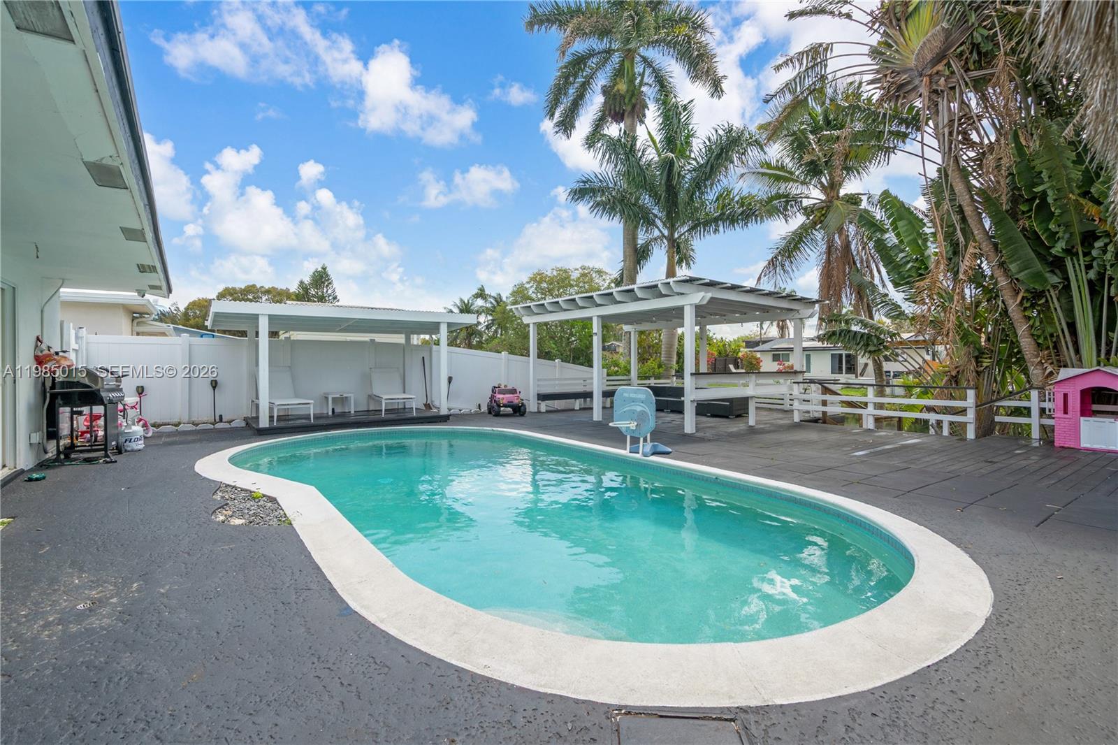 5730 Sw 55th Street Property Photo 17
