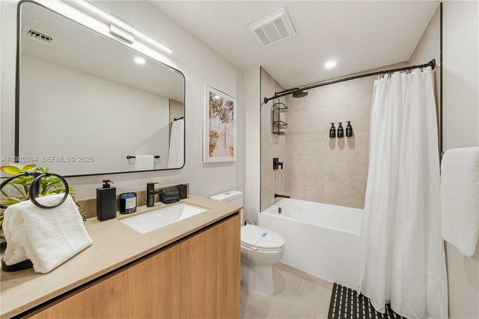 121 Ne 5th Street 2706 Property Photo 22